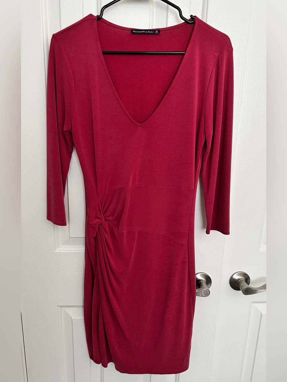 Abercrombie & Fitch 3/4 Sleeve V-Neck Ruched Dress in Deep Berry